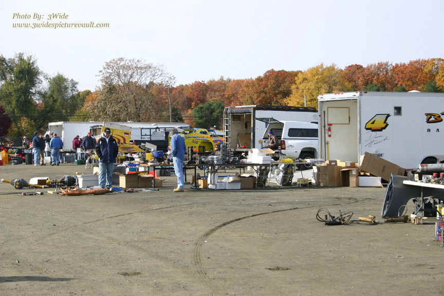 d11.17.07_NES_Flea_general.jpg (144189 bytes)