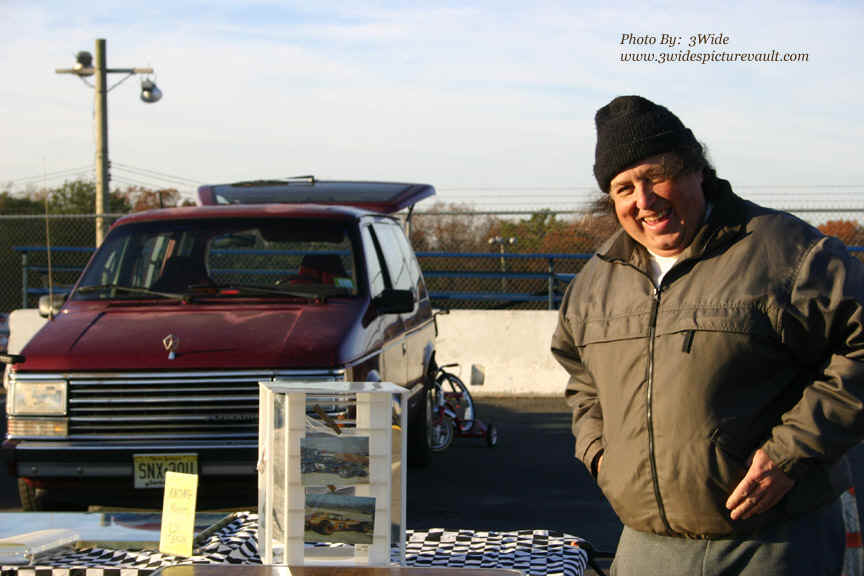 d12.01.07_WALL_FLEA_3.jpg (145034 bytes)