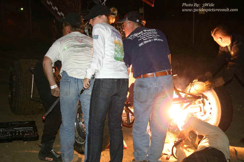 NES_05.11.07_56_Weld_2.jpg (115767 bytes)