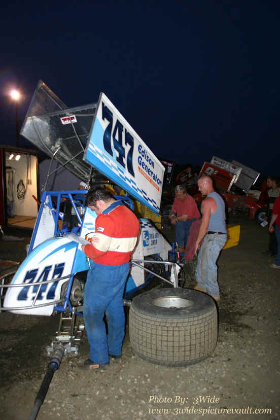 NES_05.11.07_747_NAGY.jpg (117757 bytes)