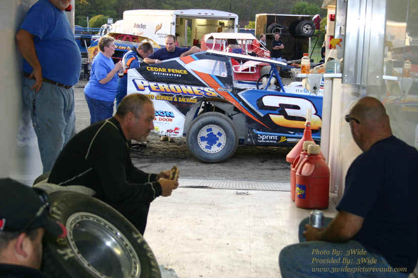 d06.30.07_003_TRAIL.jpg (137325 bytes)