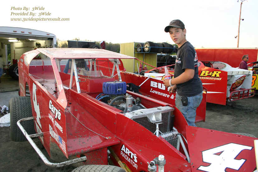 d06.30.07_NES_004_MECH.jpg (150641 bytes)