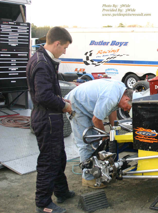 d06.30.07_NES_027_Hunt.jpg (149833 bytes)