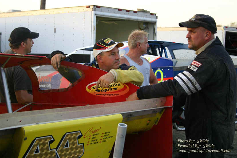 d06.30.07_NES_044_McCl.jpg (112311 bytes)