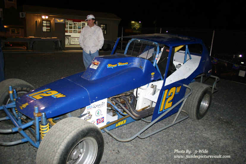 d08.18.07_12W_Weaver_.jpg (128986 bytes)