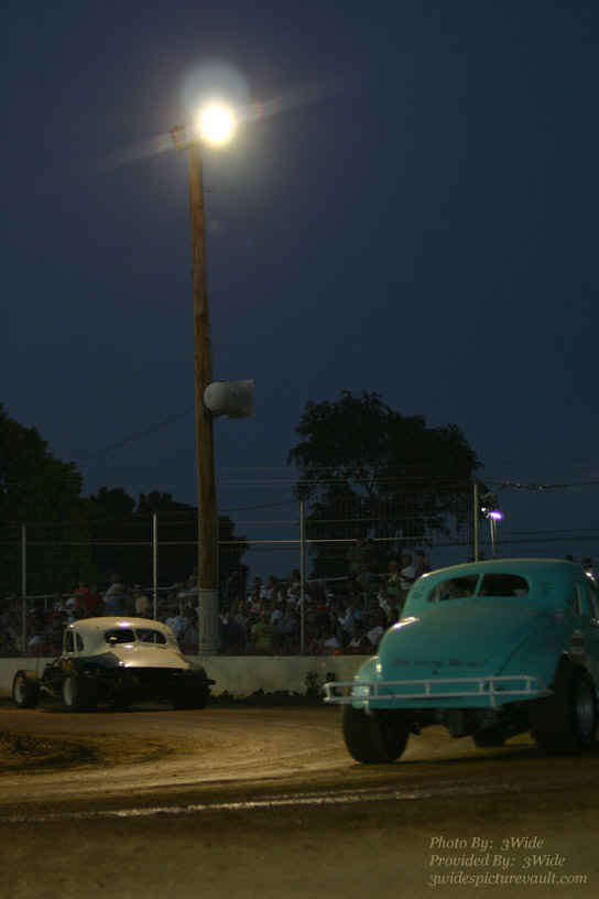 nightcoupes.jpg (81365 bytes)