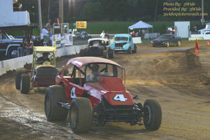 ontrackvint4.jpg (120938 bytes)