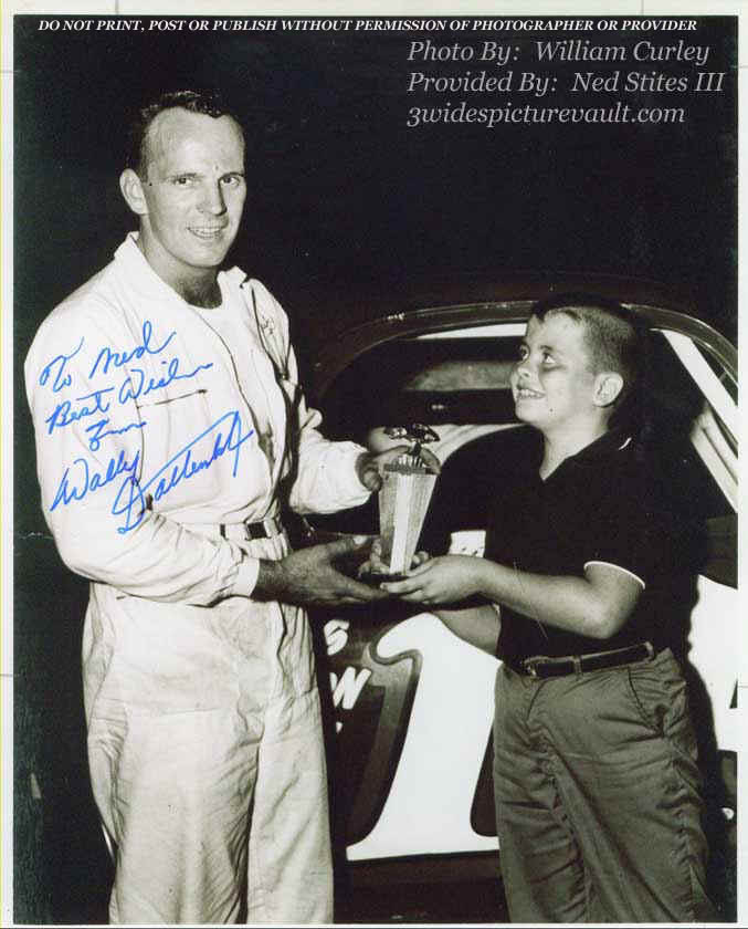 B04.02.05_WAL_NES_VIN_0063_1.jpg (77152 bytes)