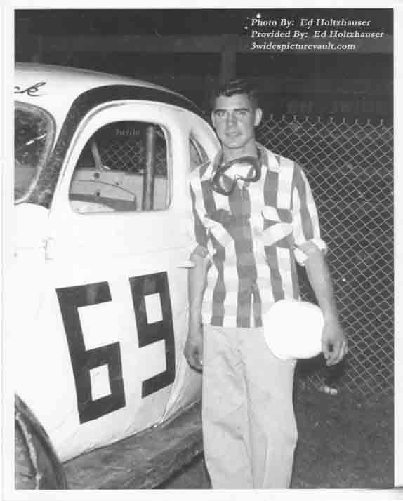 09.27.04_069_MCL_ALC_0054_1.jpg (36357 bytes)