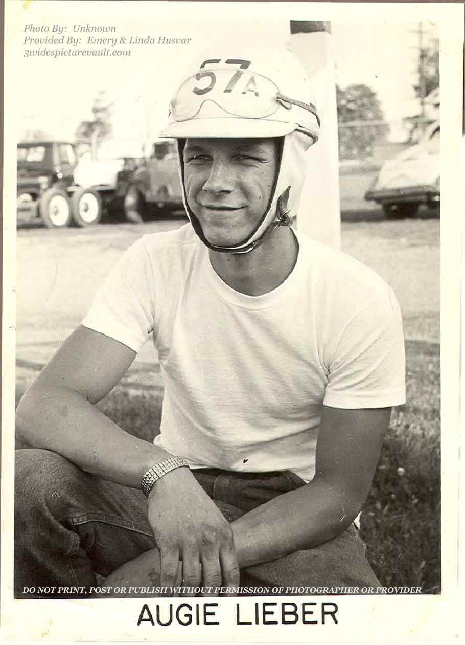 b07.18.05_057A_LIE_FLM_0060_1.jpg (78429 bytes)