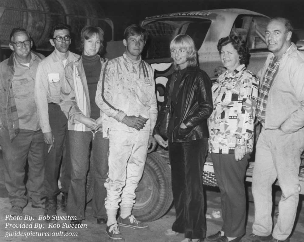 b12.31.05_005_BRE_UNK_0060_1.jpg (89718 bytes)