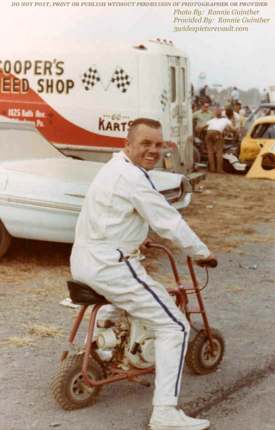 d02.22.07_BOT_MIN_LAN_0070F_1.jpg (106198 bytes)