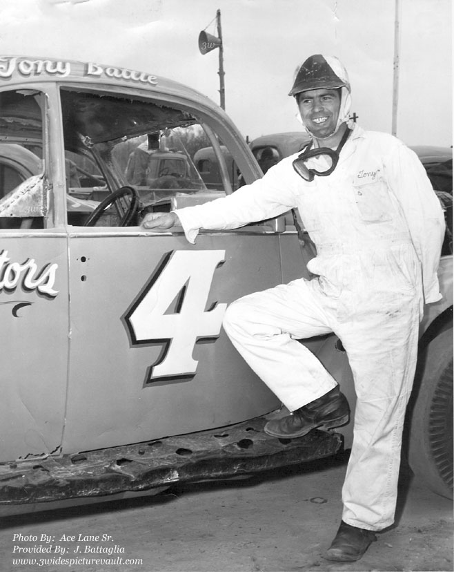 d05.25.07_004_BAT_OLD_0050F.jpg (102206 bytes)