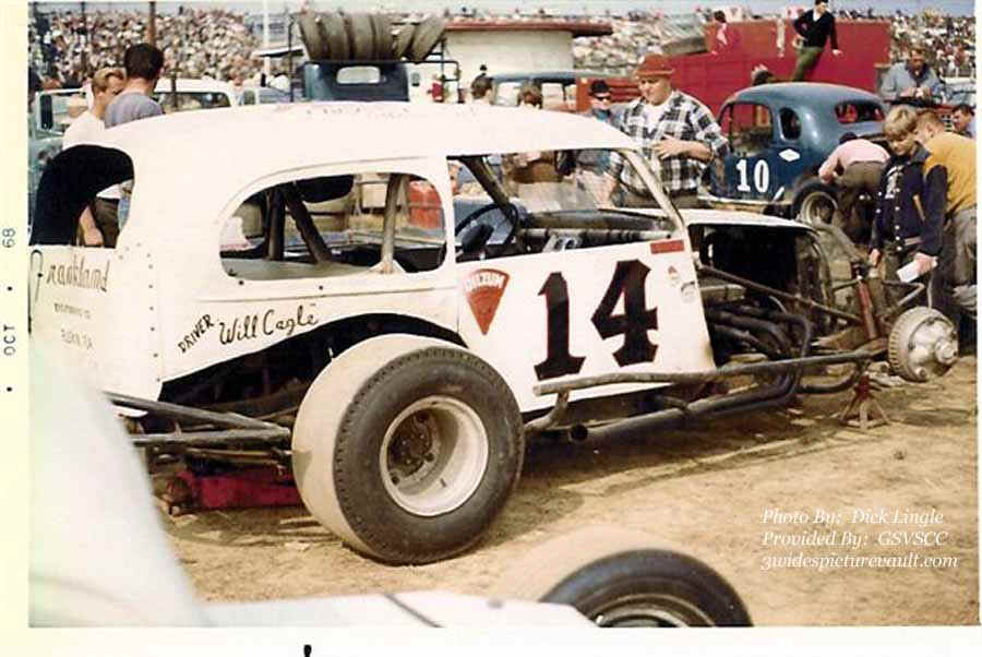 a01.25.04_014_CAG_LAN_0068G_1.jpg (66708 bytes)