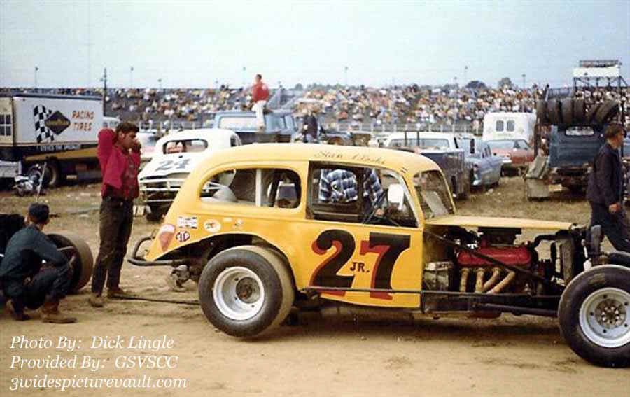 a01.25.04_027_PLO_LAN_0068G_1.jpg (60793 bytes)