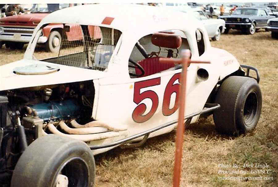 a01.25.04_056_UNK_LAN_0068G_1.jpg (65717 bytes)