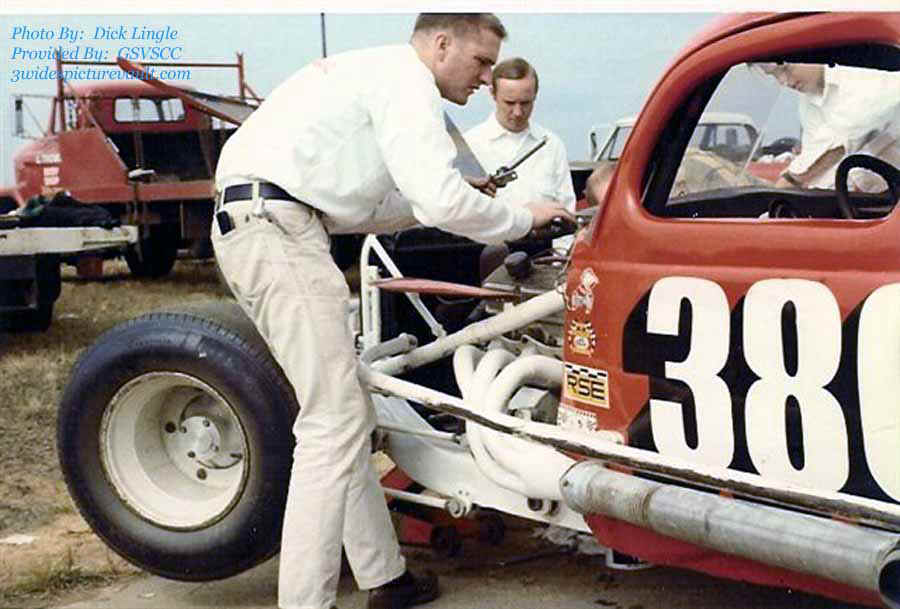 a01.25.04_380_WIN_LAN_0068G_1.jpg (62644 bytes)