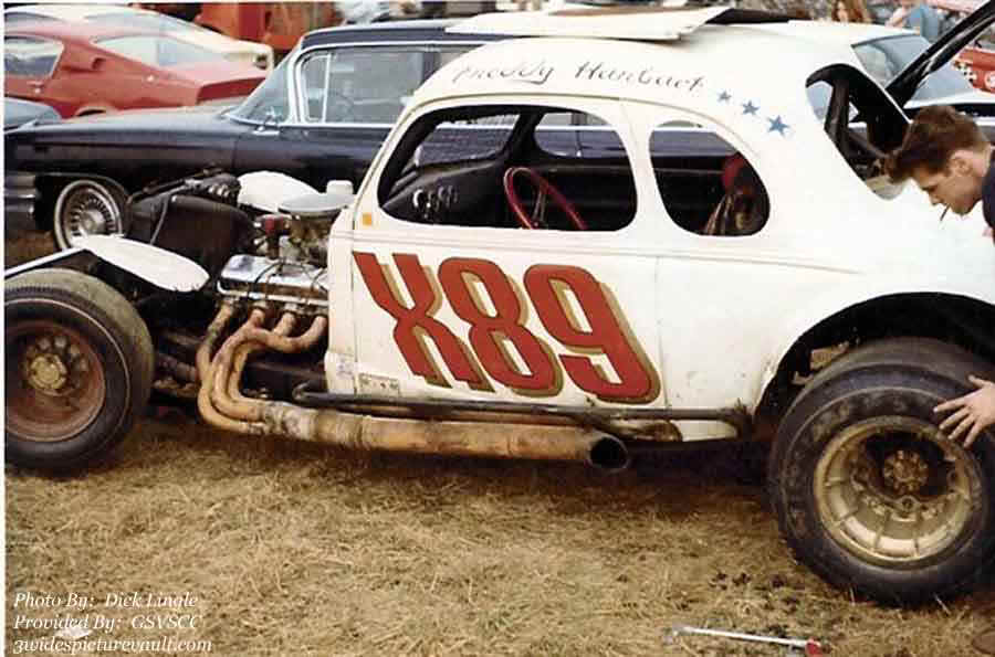 a01.25.04_X89_HAR_LAN_0068G_1.jpg (62713 bytes)