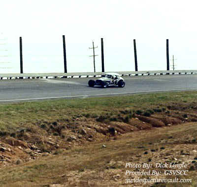 a02.20.04__54_GEH_LAN_0070G_1.jpg (66546 bytes)