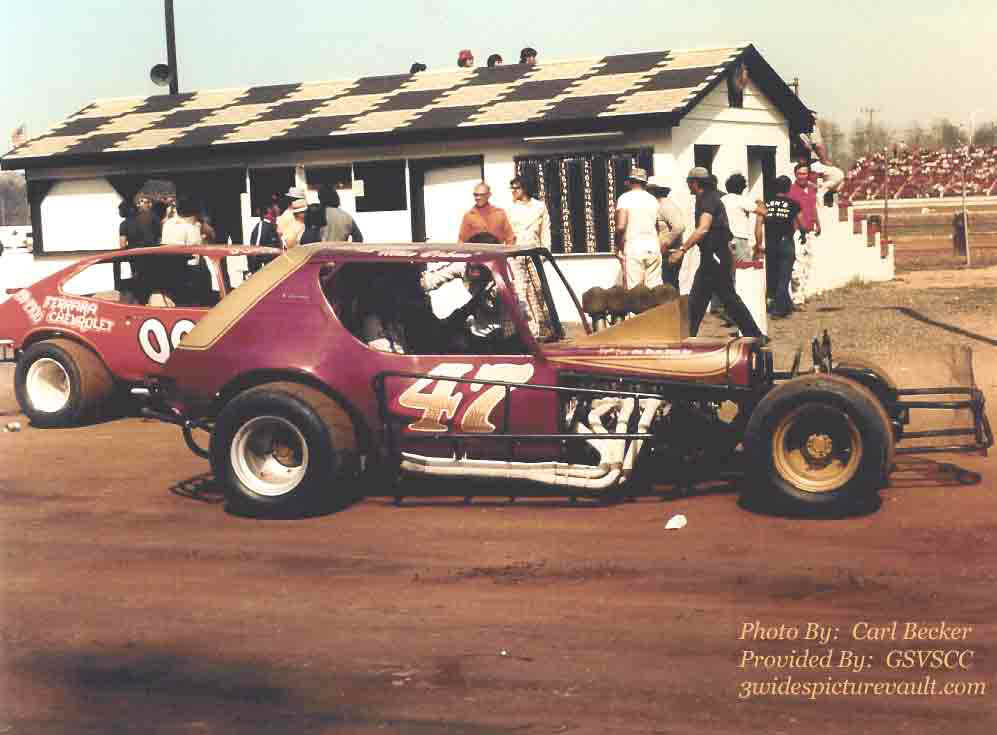 a04.01.04__47_GRB_EWS_0074G_1.jpg (61817 bytes)