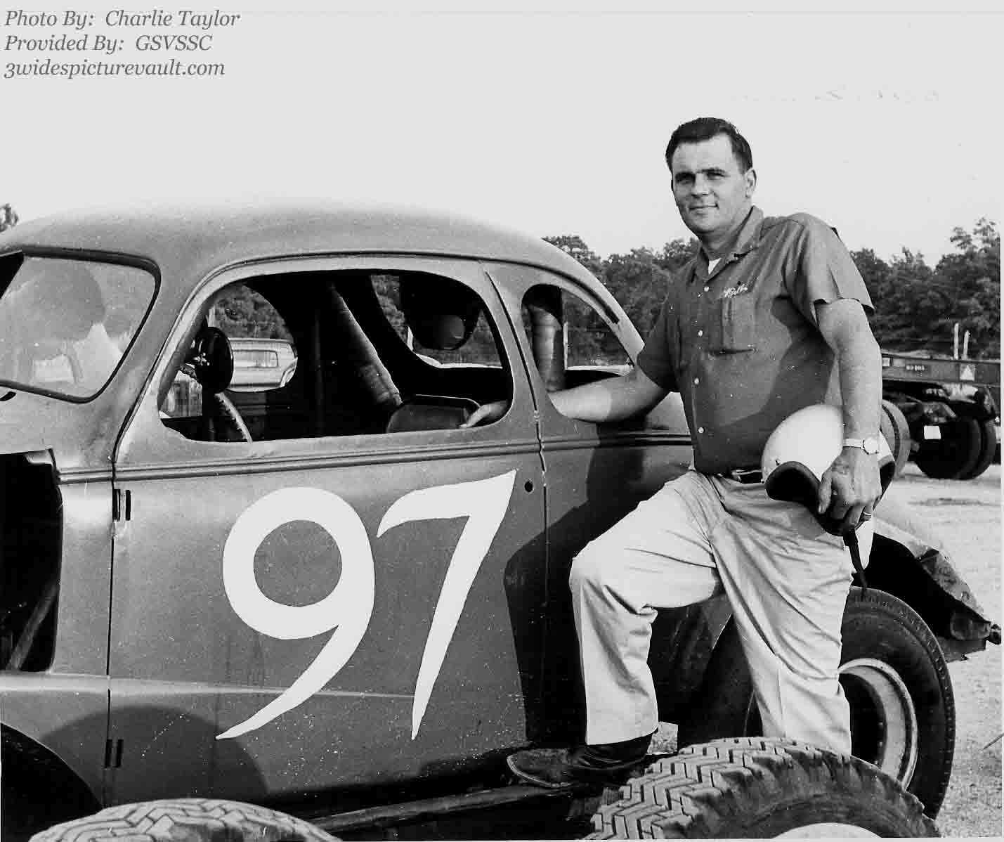 a05.01.03_097_ALT_WAL_0065_1.jpg (85644 bytes)