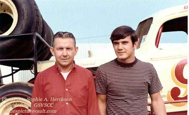 b03.19.05_UNK_OLS_NAZ_0068G_1.jpg (65845 bytes)