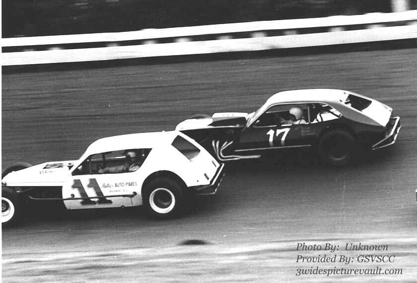 b07.30.05_011_HOF_WAL_0076G_1.jpg (89509 bytes)