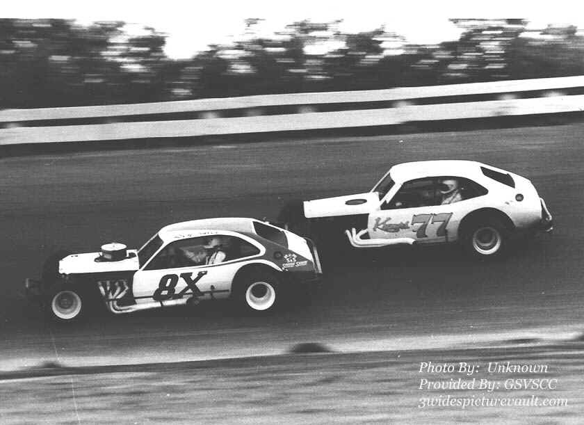 b07.30.05_08X_STI_WAL_0076G_1.jpg (92884 bytes)