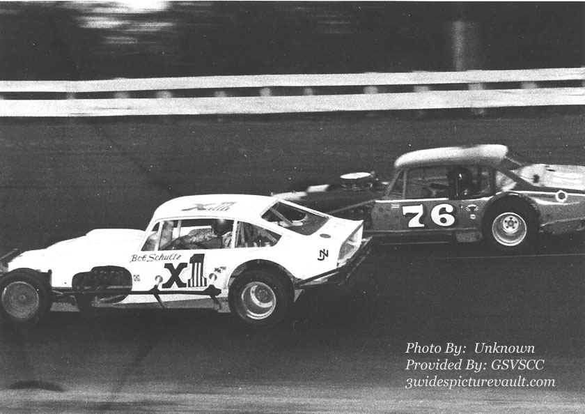 b07.30.05_0X1_SCH_WAL_0076G_1.jpg (117711 bytes)