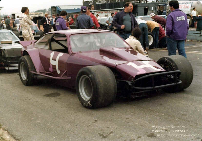 d05.22.07__H_UNK_TRN_0076G_1.jpg (144096 bytes)