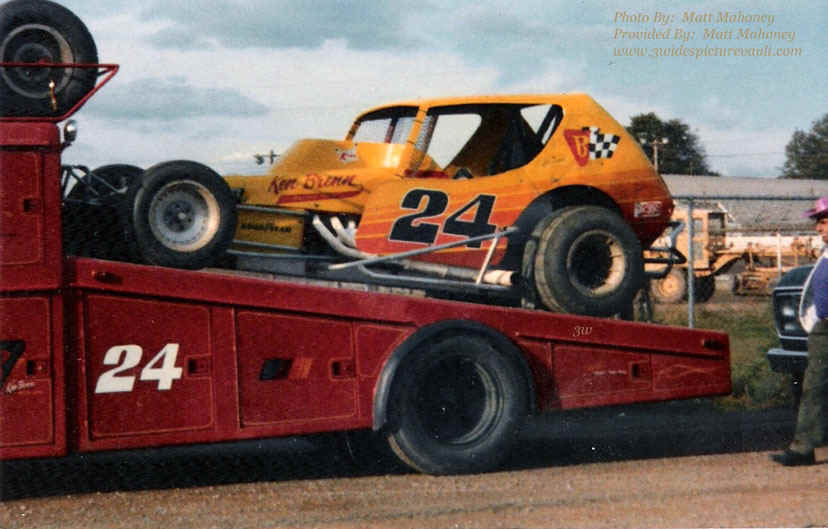 d04.18.07_024_BRE_FLM_0070H_1.jpg (126827 bytes)