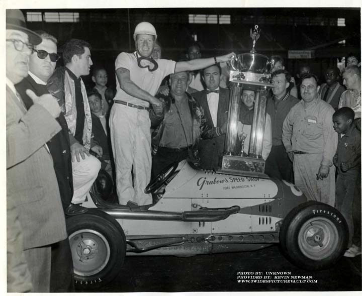 08.16.03_008_ELL_UNK_0059_1.jpg (66202 bytes)