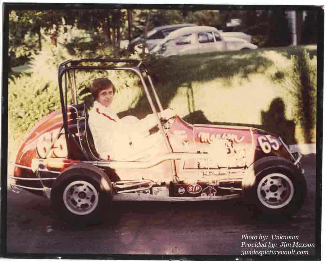 12.08.03_065_MAX_UNK_0070_1.jpg (65187 bytes)