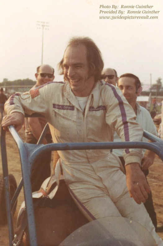 d01.27.07_JAN_OPP_WGV_0070O_1.jpg (77466 bytes)