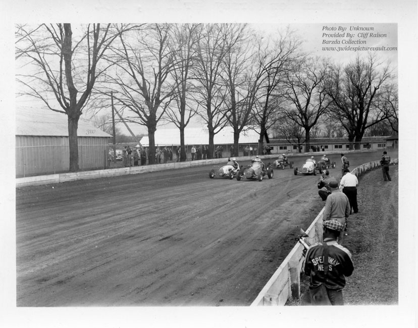 d05.27.07_MID_GRP_FLM_0054O_1.jpg (135318 bytes)