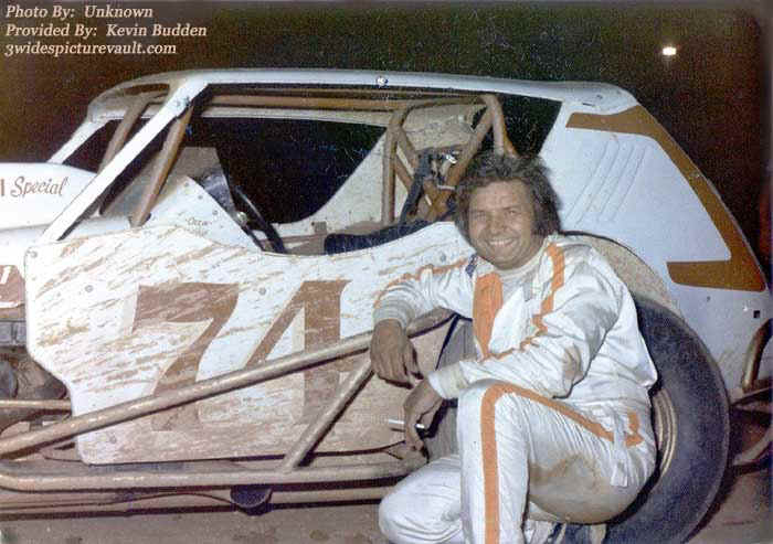 b03.06.05_074_OLS_UNK_0070_1.jpg (70535 bytes)