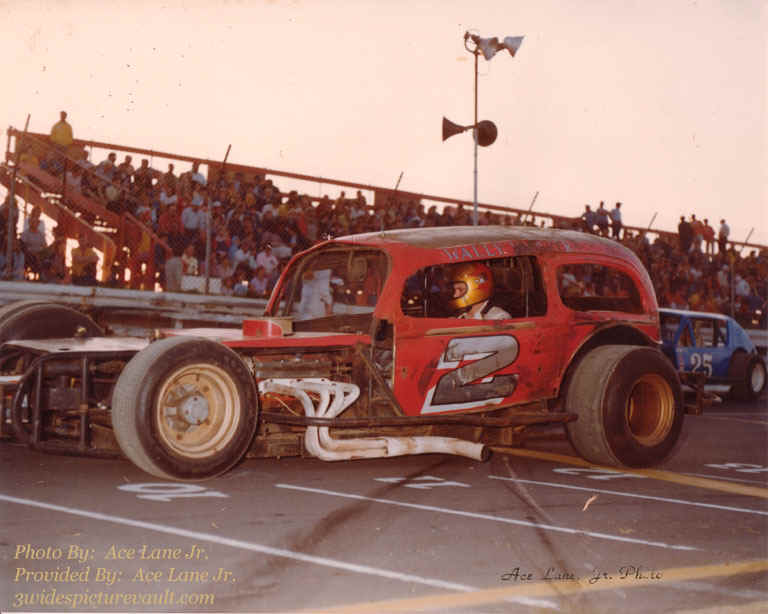 c07.25.06__2_UNK_NES_0070_1.jpg (107121 bytes)