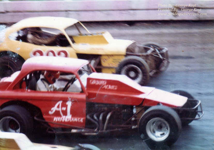 d09.03.07__A1_UNK_FLM_0070_1W.jpg (153753 bytes)