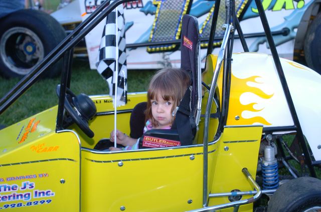 DSC_0031[2].jpg (65232 bytes)