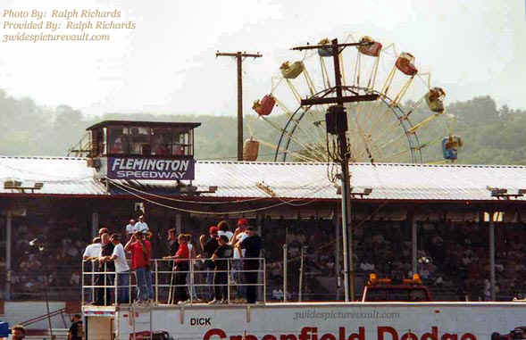 FLEM_FERRIS_WHEEL.jpg (67391 bytes)