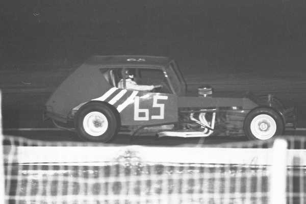 HD2.jpg (15562 bytes)