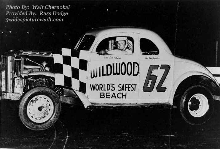 a01.16.05_062_COL_PLE_0058_1.jpg (65286 bytes)