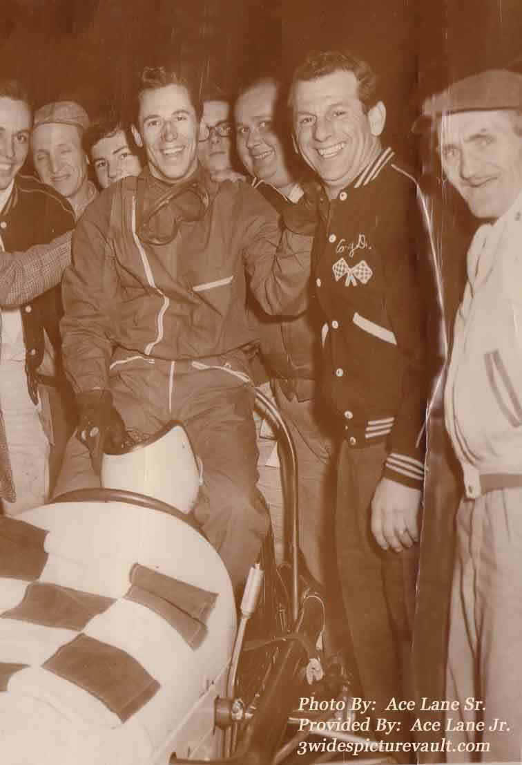 b01.24.05_HAR_DEE_UNK_0060_1.jpg (54532 bytes)