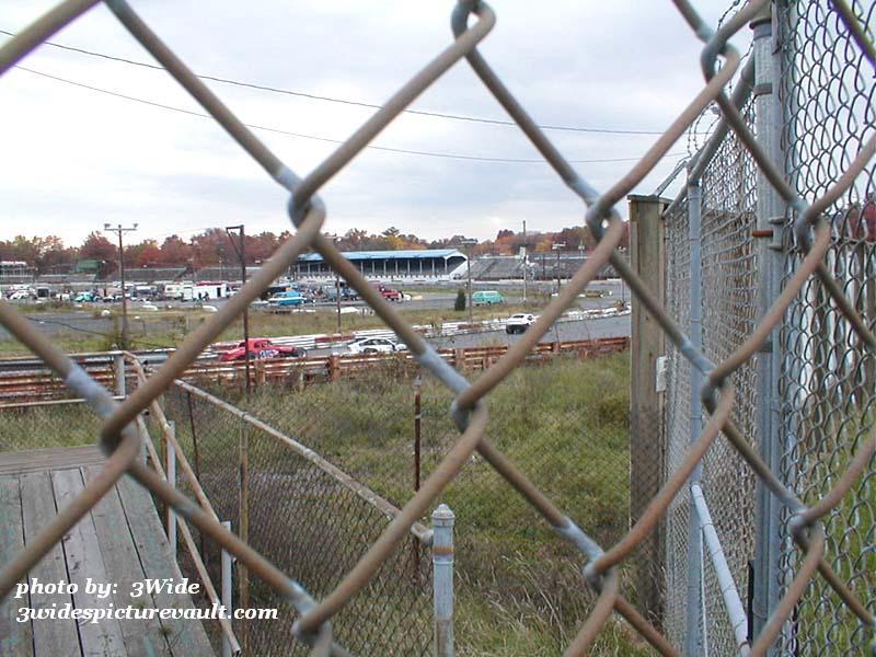 12.03.02_3RD_TRN_FLM_1102_1.jpg (100548 bytes)