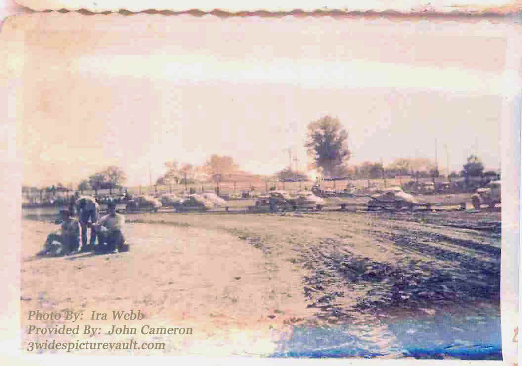 a12.06.04_MAN_HAW_KIN_0050_1.jpg (80248 bytes)