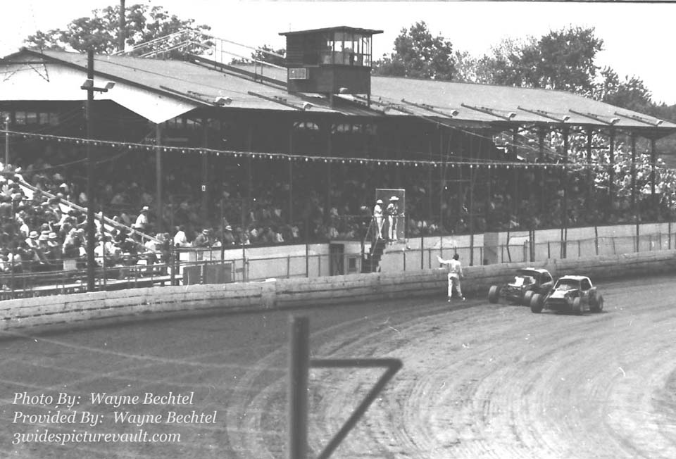 b10.09.05_HEY_HAR_FLM_0070M_1.jpg (101327 bytes)