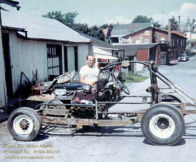 c04.08.06_UNK_EVA_LEB_0060_1.jpg (88925 bytes)