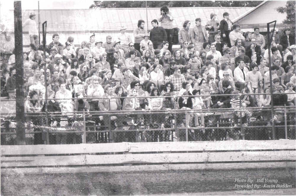 c07.22.06_FLM_CWD_FLM_0070M_1.jpg (169466 bytes)