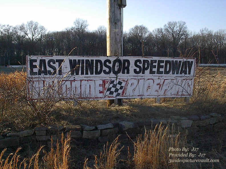 d06.01.07_EWS_SIG_EWS_0206M_1.jpg (77320 bytes)