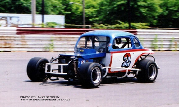 07.03.03_002_GUN_FLM_2003_1.jpg (60477 bytes)